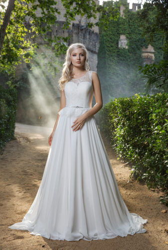 Brautkleid Ivory Ella B1979 1 Guenstiges Hochzeitskleid 2019 Bei Avorio Vestito Eiche Berlin