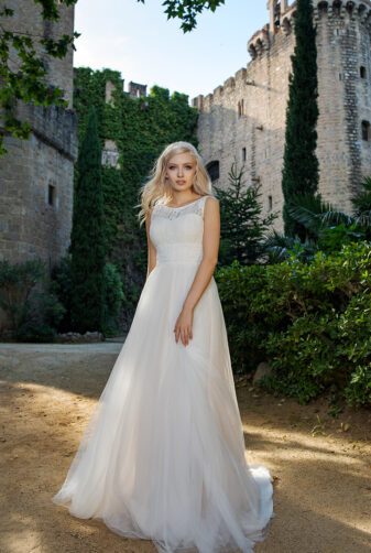 Brautkleid Ivory Lenia B1957 1 Guenstiges Hochzeitskleid 2019 Bei Avorio Vestito Eiche Berlin