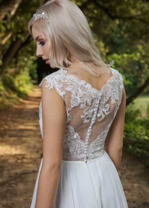 Brautkleid Ivory Mara B1975 2 Guenstiges Hochzeitskleid 2019 Bei Avorio Vestito Eiche Berlin