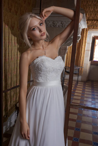 Brautkleid Ivory Milena B1952 2 Guenstiges Hochzeitskleid 2019 Bei Avorio Vestito Eiche Berlin