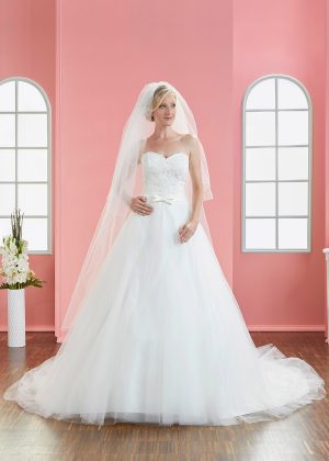 Fuchs 2019 Brautkleid D 03286 Avorio Vestito Eiche Brautmode Berlin