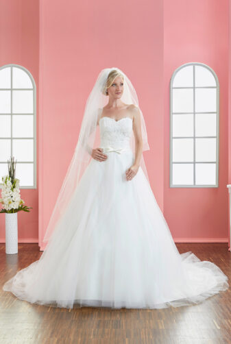 Fuchs 2019 Brautkleid D 03286 Avorio Vestito Eiche Brautmode Berlin