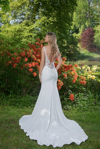 Amera Vera Kollektion 2020 Ivory Brautkleid Adina B2041 2 Bei Avorio Vestito BrideStore And More Brautmode In Berlin Eiche