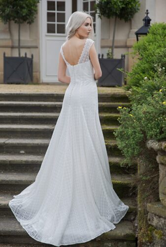 AnnAngelex Kollektion 2020 Ivory Brautkleid Beata B2061 4 Avorio Vestito BrideStore And More Brautmode In Berlin Eiche