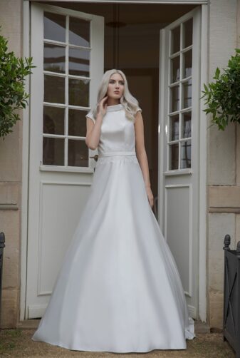 AnnAngelex Kollektion 2020 Ivory Brautkleid Bettina B2065 2 Avorio Vestito BrideStore And More Brautmode In Berlin Eiche