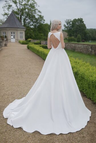 AnnAngelex Kollektion 2020 Ivory Brautkleid Blandina B2064 4 Avorio Vestito BrideStore And More Brautmode In Berlin Eiche