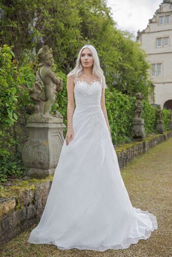 AnnAngelex Kollektion 2020 Ivory Brautkleid Bromia B2081 2 Avorio Vestito BrideStore And More Brautmode In Berlin Eiche