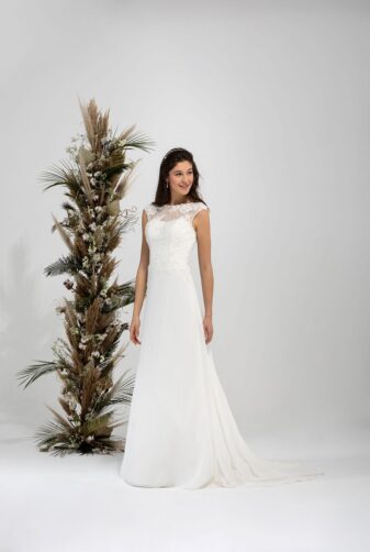 Brautmode In Berlin Eglantine 2020 Ivory Brautkleid EG C20 SACRAMENTO 1381 Bei Avorio Vestito BrideStore And More Hochzeitsmode In Berlin Eiche