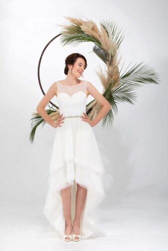 Brautmode In Berlin Eglantine 2020 Ivory Brautkleid EG C20 SAGA 4846 Bei Avorio Vestito BrideStore And More Hochzeitsmode In Berlin Eiche