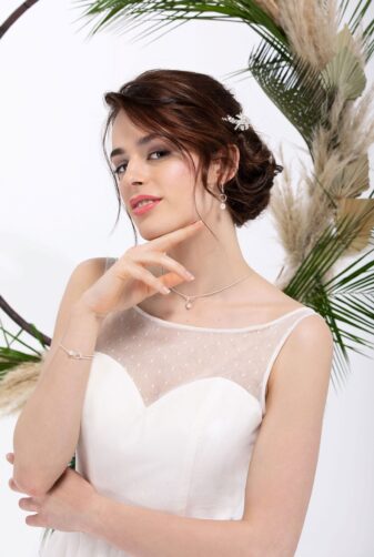 Brautmode In Berlin Eglantine 2020 Ivory Brautkleid EG C20 SAGA 4889 Bei Avorio Vestito BrideStore And More Hochzeitsmode In Berlin Eiche