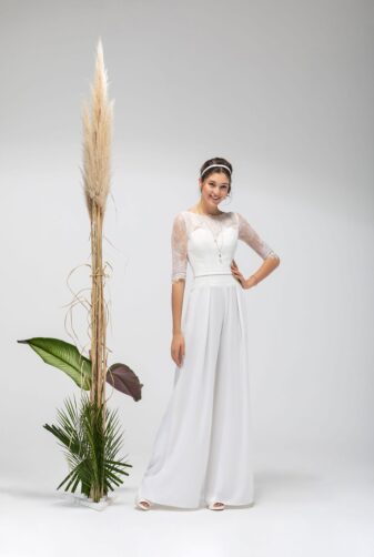 Brautmode In Berlin Eglantine 2020 Ivory Brautkleid EG C20 SAMBALA 0527 Bei Avorio Vestito BrideStore And More Hochzeitsmode In Berlin Eiche