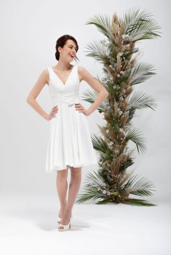 Brautmode In Berlin Eglantine 2020 Ivory Brautkleid EG C20 SAUVAGE 5026 Bei Avorio Vestito BrideStore And More Hochzeitsmode In Berlin Eiche