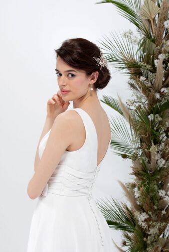 Brautmode In Berlin Eglantine 2020 Ivory Brautkleid EG C20 SAUVAGE 5063 Bei Avorio Vestito BrideStore And More Hochzeitsmode In Berlin Eiche