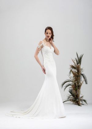 Brautmode In Berlin Eglantine 2020 Ivory Brautkleid EG C20 SENSUELLE 6476 Bei Avorio Vestito BrideStore And More Hochzeitsmode In Berlin Eiche