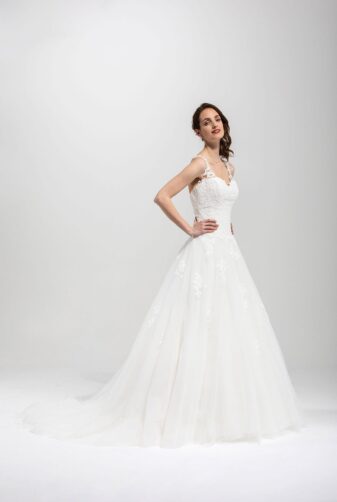 Brautmode In Berlin Eglantine 2020 Ivory Brautkleid EG C20 STORY 6939 Bei Avorio Vestito BrideStore And More Hochzeitsmode In Berlin Eiche