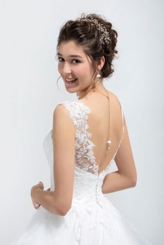Brautmode In Berlin Eglantine 2020 Ivory Brautkleid EG C20 SWING 2509 Bei Avorio Vestito BrideStore And More Hochzeitsmode In Berlin Eiche