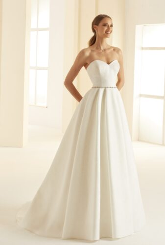 Ivory Brautkleider Bianco Evento 2020 ISOLDE 1 Avorio Vestito BrideStore and more in Berlin Eiche
