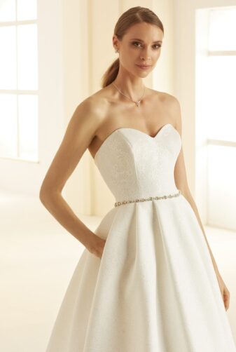Ivory Brautkleider Bianco Evento 2020 ISOLDE 2 Avorio Vestito BrideStore and more in Berlin Eiche
