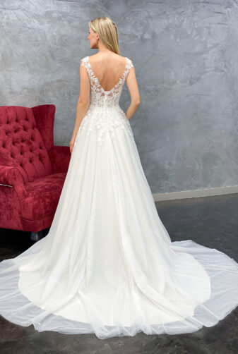 Amera Vera 2021 Brautkleid B2102 3 bei Avorio Vestito BrideStore and more Brautmode in Berlin
