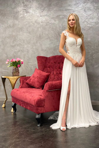 Amera Vera 2021 Brautkleid B2118 2 bei Avorio Vestito BrideStore and more Brautmode in Berlin