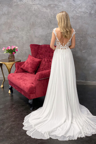 Amera Vera 2021 Brautkleid B2118 4 bei Avorio Vestito BrideStore and more Brautmode in Berlin