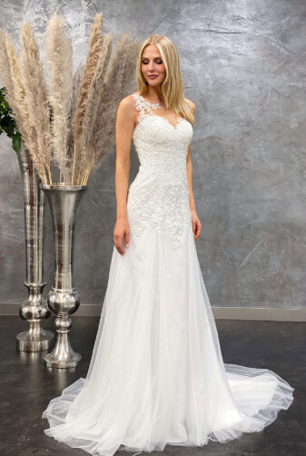 Amera Vera 2021 Brautkleid B2124 4 bei Avorio Vestito BrideStore and more Brautmode in Berlin