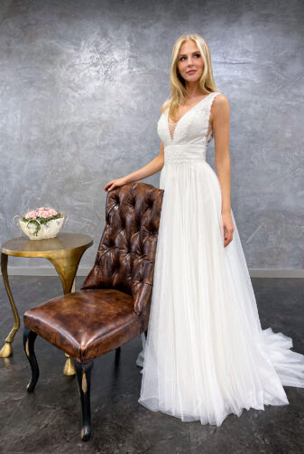 AnnAngelex 2021 Brautkleid B2157 2 Avorio Vestito BrideStore and more Brautmode in Berlin