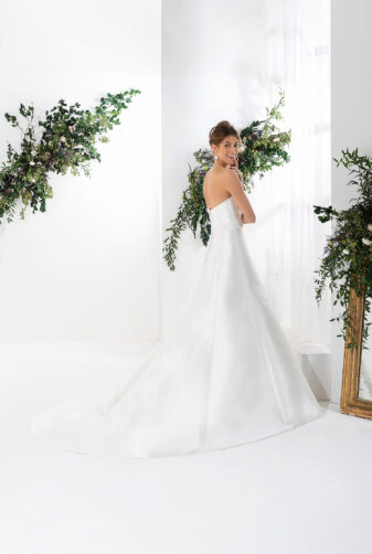 EGLANTINE CREATIONS 2021 Brautkleid EGC21 VALANDRE 1186 Brautmode in Berlin Avorio Vestito BrideStore and more