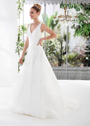 EGLANTINE CREATIONS 2021 Brautkleid EGC21 VALERIE 4499 Brautmode in Berlin Avorio Vestito BrideStore and more