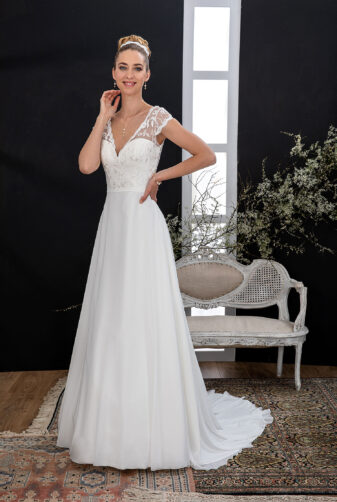 EGLANTINE CREATIONS 2021 Brautkleid EGC21 VALLAURIS 3815 Brautmode in Berlin Avorio Vestito BrideStore and more