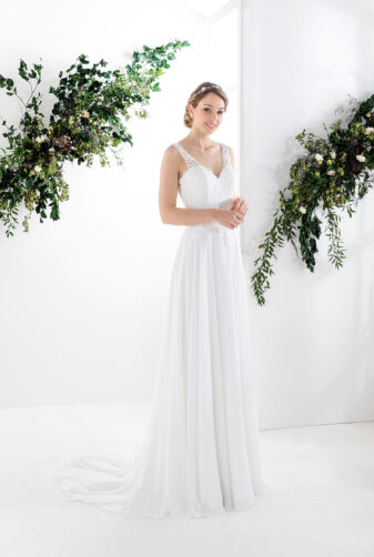 EGLANTINE CREATIONS 2021 Brautkleid EGC21 VAUCLUSE 2290 Brautmode in Berlin Avorio Vestito BrideStore and more