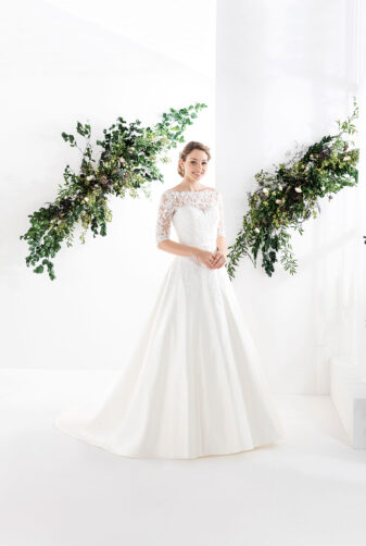 EGLANTINE CREATIONS 2021 Brautkleid EGC21 VERLAINE 2350 1 Brautmode in Berlin Avorio Vestito BrideStore and more