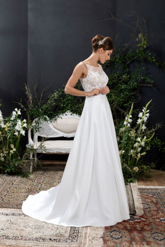 EGLANTINE CREATIONS 2021 Brautkleid EGC21 VERNIE 1646 Brautmode in Berlin Avorio Vestito BrideStore and more