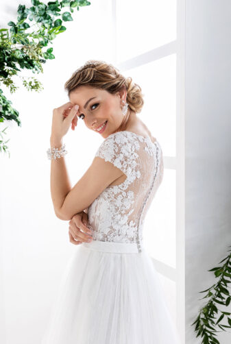EGLANTINE CREATIONS 2021 Brautkleid EGC21 VIETNAM 2164 Brautmode in Berlin Avorio Vestito BrideStore and more