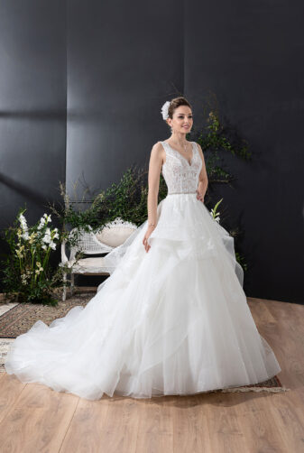 EGLANTINE CREATIONS 2021 Brautkleid EGC21 VIRAGE 1422 Brautmode in Berlin Avorio Vestito BrideStore and more