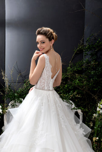 EGLANTINE CREATIONS 2021 Brautkleid EGC21 VIRAGE 1453 Brautmode in Berlin Avorio Vestito BrideStore and more
