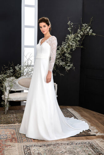 EGLANTINE CREATIONS 2021 Brautkleid EGC21 VITA 3292 Brautmode in Berlin Avorio Vestito BrideStore and more