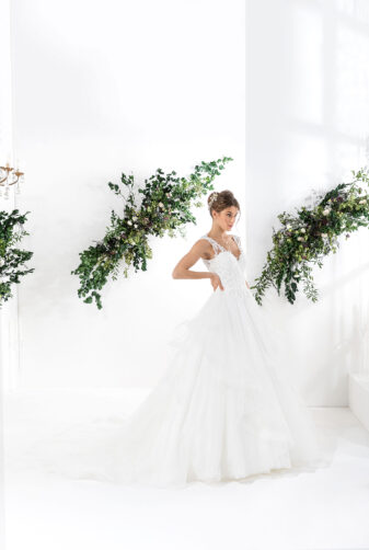 EGLANTINE CREATIONS 2021 Brautkleid EGC21 VOLTIGE 1504 Brautmode in Berlin Avorio Vestito BrideStore and more