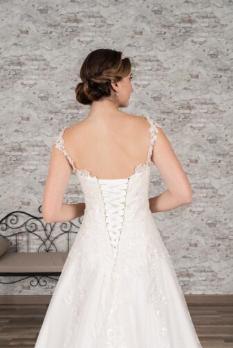 Fuchs Moden 2021 Brautkleid D 03371 (3) Brautmode in Berlin Avorio Vestito BrideStore and more