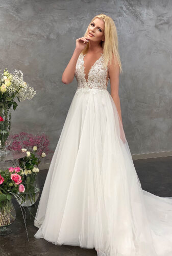 Miss Germany 2021 Brautkleid MGB48 9 Avorio Vestito BrideStore and more Brautmode in Berlin