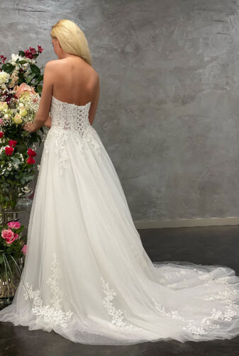 Miss Germany 2021 Brautkleid MGB63 Avorio Vestito BrideStore and more Brautmode in Berlin