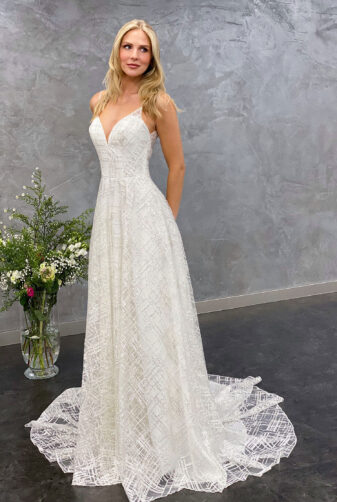 Miss Germany 2021 Brautkleid MGB65 4 Avorio Vestito BrideStore and more Brautmode in Berlin