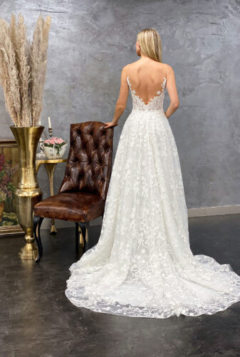 Miss Germany 2021 Brautkleid MGB66 2 Avorio Vestito BrideStore and more Brautmode in Berlin
