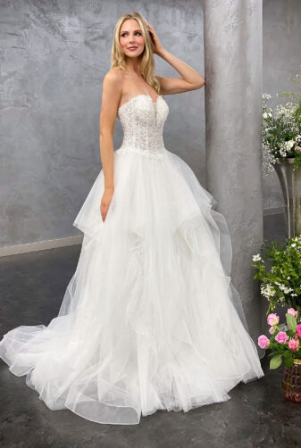Miss Germany 2021 Brautkleid MGB68 1 Avorio Vestito BrideStore and more Brautmode in Berlin