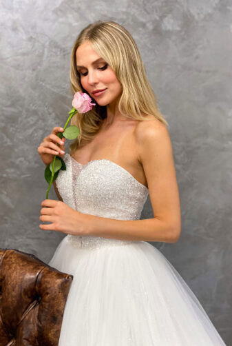 Miss Germany 2021 Brautkleid MGB70 1 Avorio Vestito BrideStore and more Brautmode in Berlin